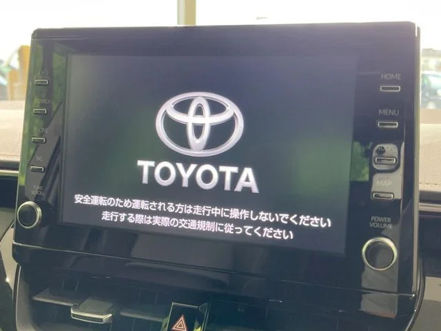 Toyota COROLLA sedan HYBRID W×B photo 3