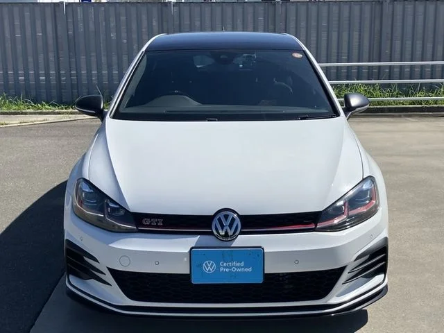 Volkswagen VOLKSWAGEN GOLF GTI TCR photo 4