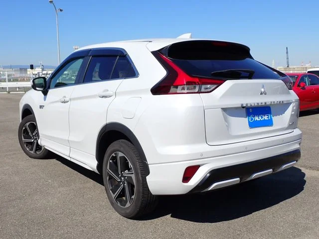 Mitsubishi ECLIPSE CROSS PHEV P photo 3