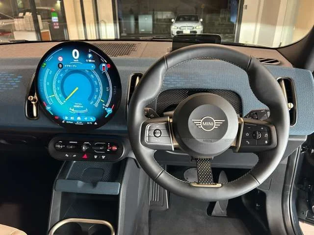 Bmw MINI COUNTRYMAN C photo 2