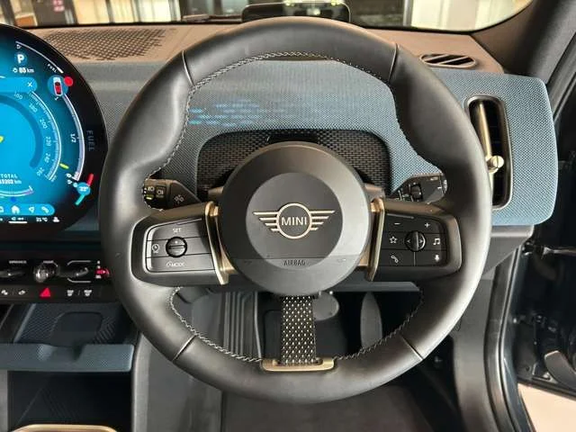 Bmw MINI COUNTRYMAN C photo 3