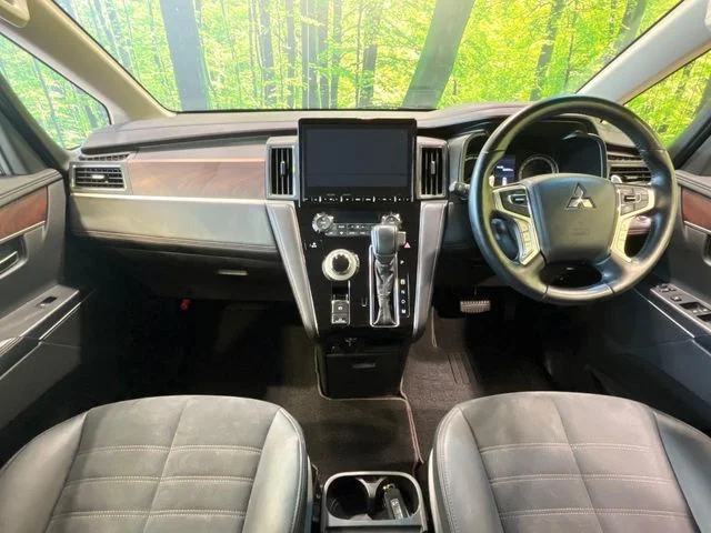 Mitsubishi DELICA D:5 4WD ジャスパー photo 2