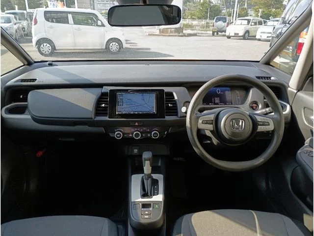 Honda FIT e:HEV ベーシック photo 3