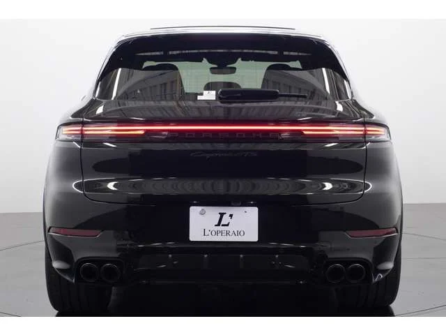 Porsche PORSCHE Cayenne GTS　エアサス photo 2