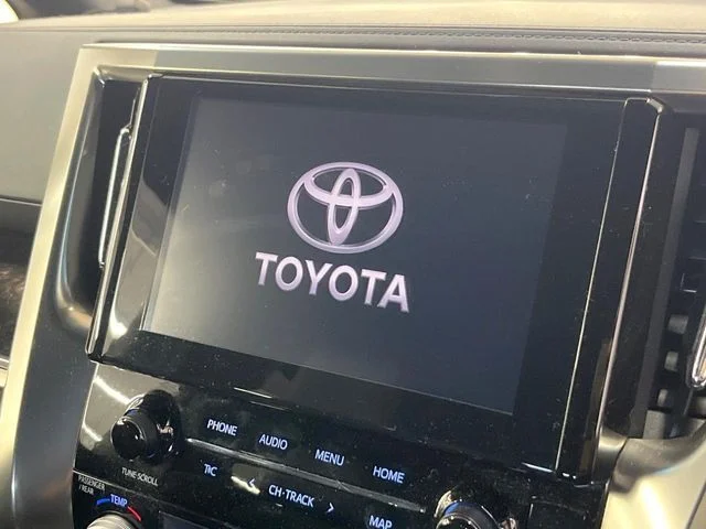 Toyota VELLFIRE ゴールデンアイズ2 photo 3