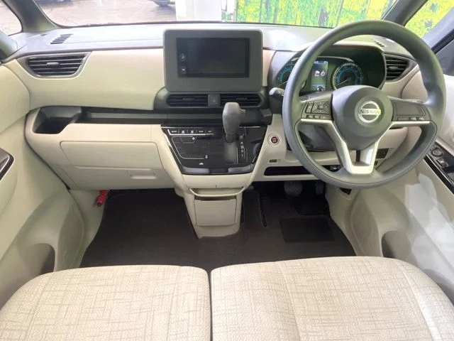 Nissan ROOX X photo 2
