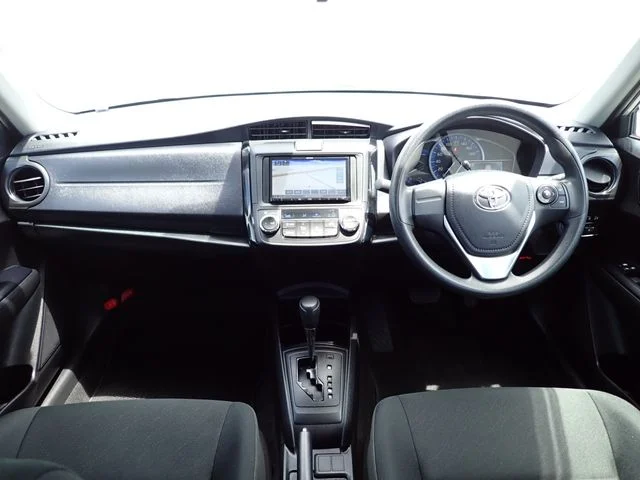 Toyota COROLLA AXIO HYBRID EX photo 2