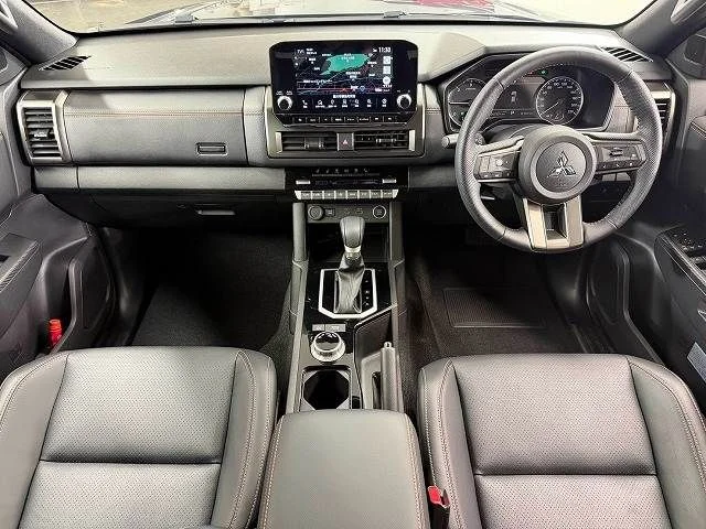 Mitsubishi TRITON GSR photo 2