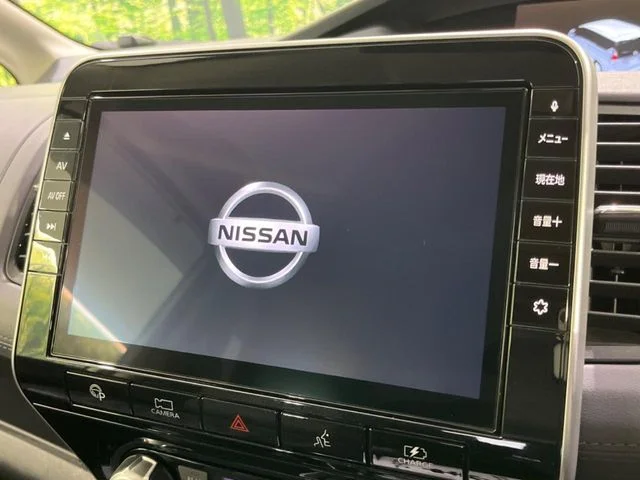 Nissan SERENA WG e－POWER　ハイウェイスター　V photo 3