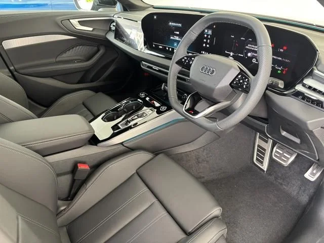 Audi AUDI A5 Sedan TFSI　クワトロ　Sライン photo 2