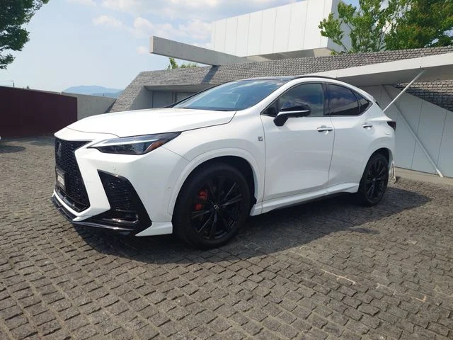 Toyota LEXUS NX350h AWD Fスポーツ photo 2