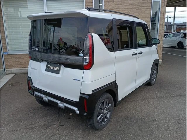 Mitsubishi DELICA MINI T　プレミアム photo 3