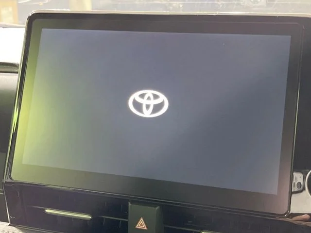 Toyota NOAH HYBRID S−Z photo 3