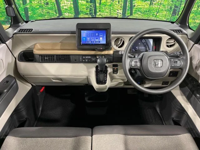 Honda N BOX ベースグレード photo 2