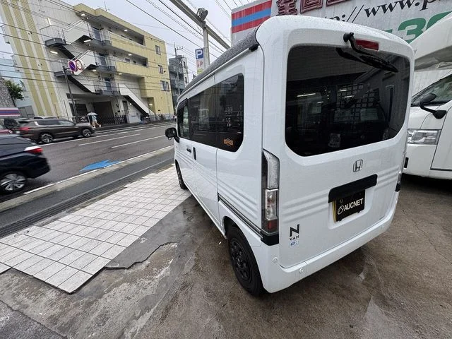 Honda N-VAN e: L4 photo 2
