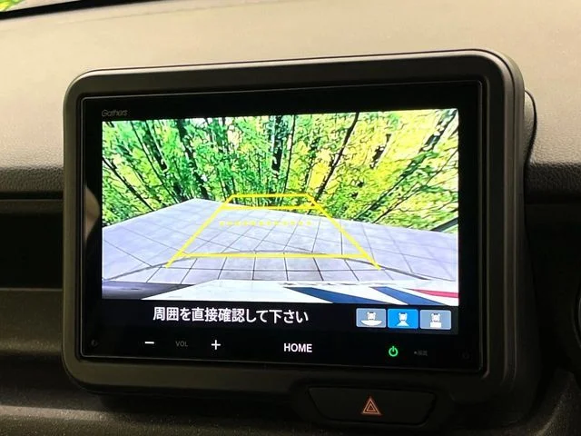 Honda N BOX CUSTOM ベースグレード photo 4