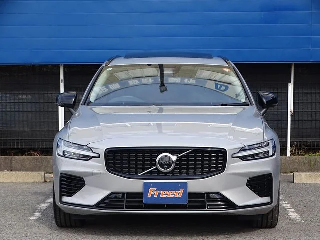 Volvo VOLVO V60 ウルトラ　T6　AWD　プラグインHV photo 4