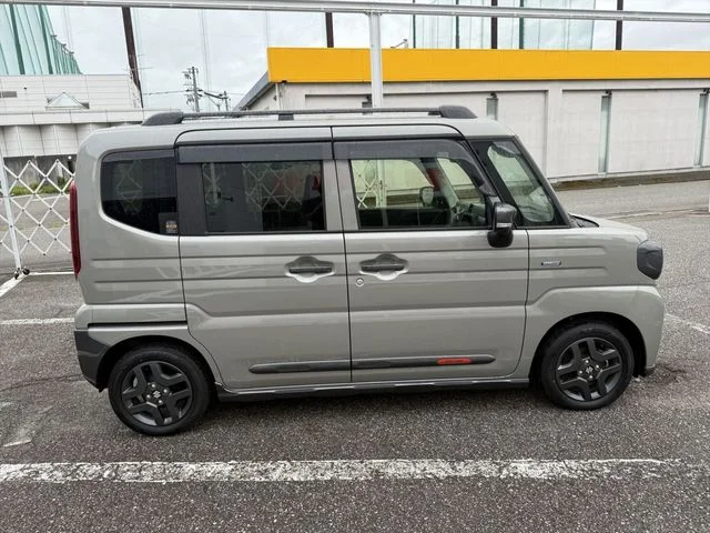 Suzuki Spacia GEAR 4WD ハイブリッドXZ　ターボ photo 4