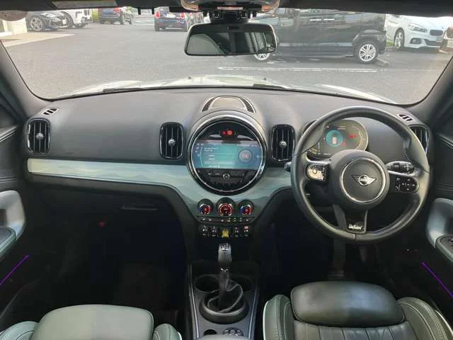 Bmw MINI COOPER S E CROSSOVER アンテイムド　エディション　オール4 photo 2