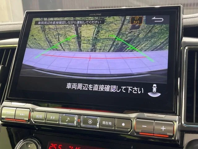 Mitsubishi DELICA D:5 4WD シャモニー photo 4