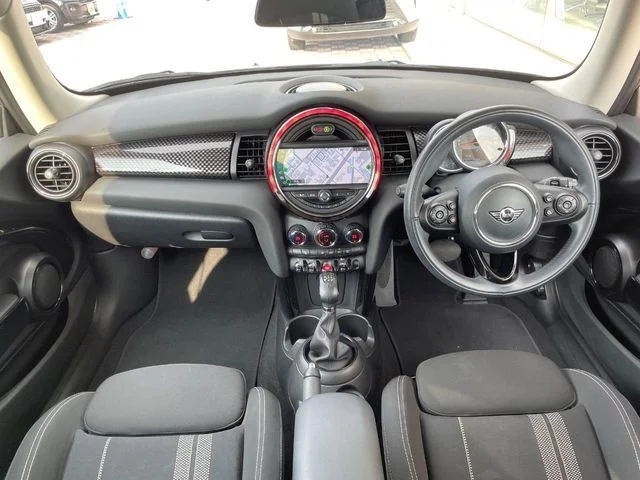 Bmw MINI COOPER SD ベースグレード photo 2