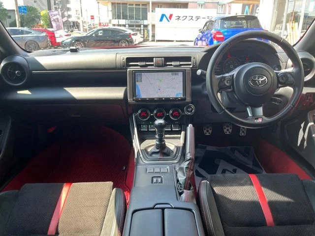 Toyota GR86 RZ photo 2