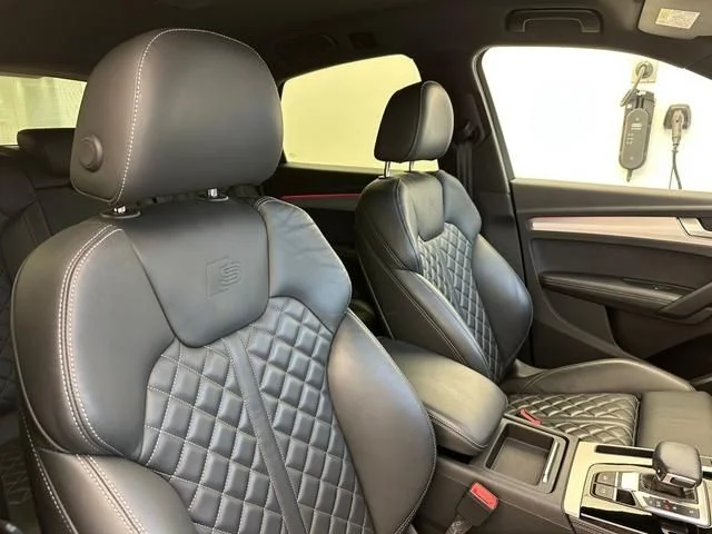 Audi AUDI Q5 SPORTBACK 1st　エディション photo 4