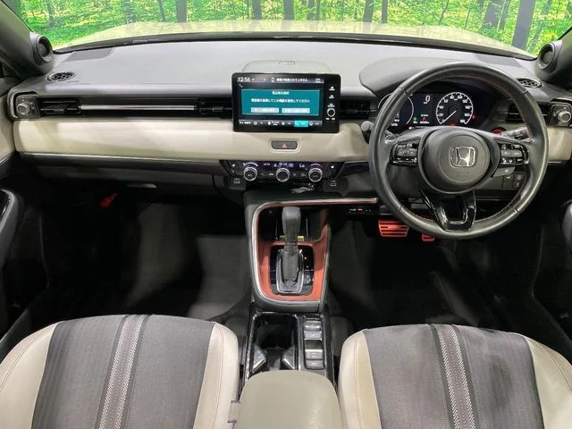 Honda VEZEL e:HEV プレイ photo 4