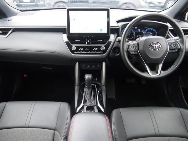 Toyota COROLLA CROSS Z photo 2