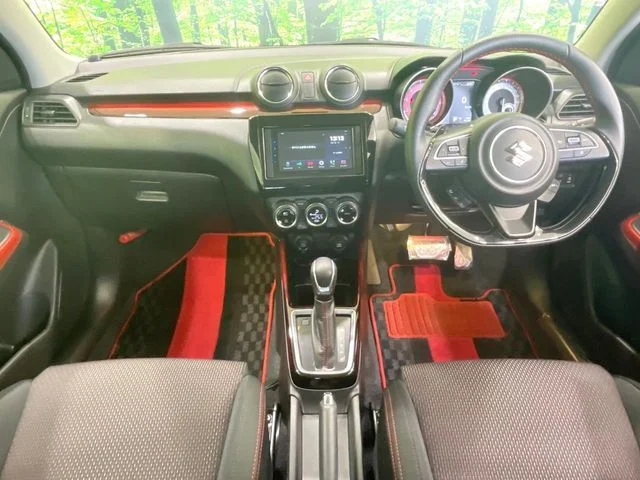 Suzuki SWIFT スポーツ photo 2