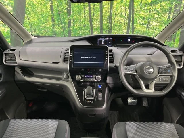 Nissan SERENA WG e−POWER　ハイウェイスター　V photo 2