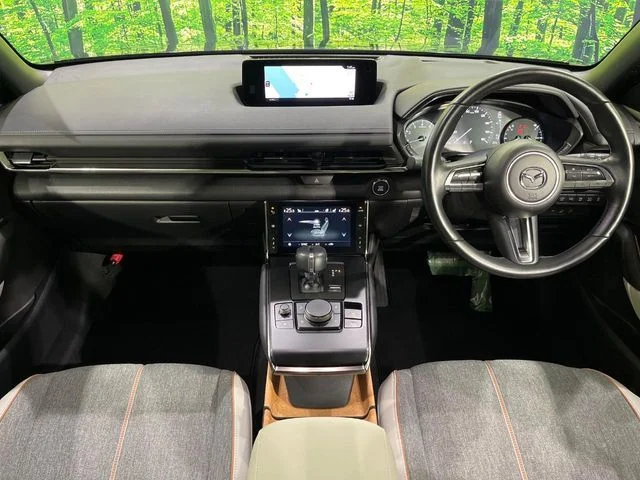 Mazda MX-30 モダン　コンフィデンス　4WD photo 2