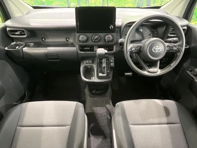 Toyota SIENTA X photo 2