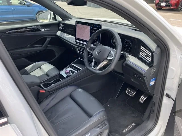 Volkswagen VOLKSWAGEN TIGUAN eTSI　Rライン photo 2