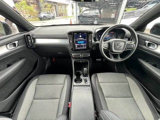 Volvo VOLVO XC40 プラス　B3 photo 2