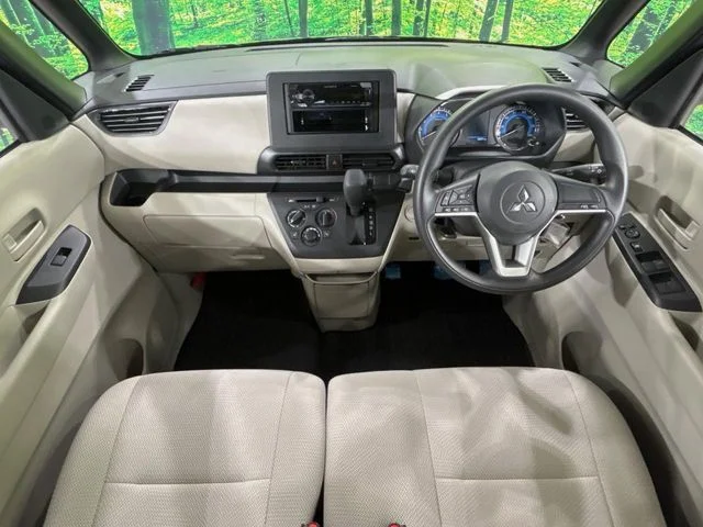 Mitsubishi eK SPACE M photo 2