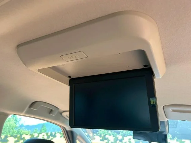 Nissan SERENA WG e−POWER　ハイウェイスター　V photo 4