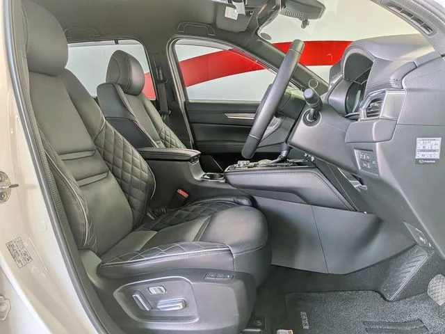 Mazda CX-8 4WD XD　エクスクルーシブ　モード photo 2