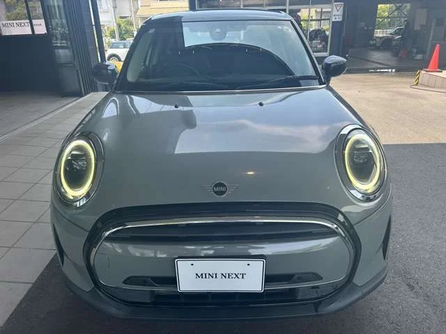 Bmw MINI COOPER 5DOOR ベースグレード photo 2