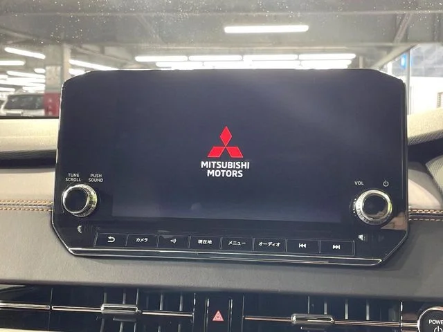 Mitsubishi OUTLANDER PHEV P photo 4