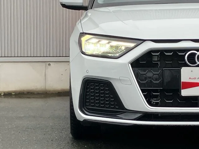 Audi AUDI A1 SPORTBACK 25　TFSI　アドバンスド photo 4