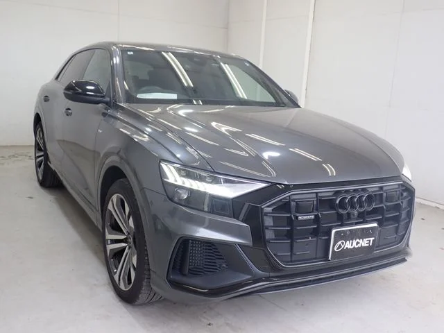 Audi AUDI Q8 55　TFSI　クワトロ　Sライン photo 4