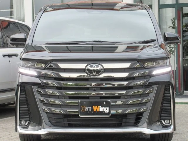 Toyota VELLFIRE HYBRID エグゼクティブラウンジ photo 3