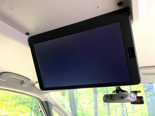 Nissan SERENA S-HYBRID 4WD ハイウェイスター　V photo 4