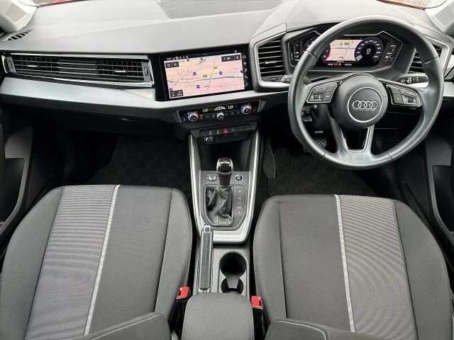 Audi AUDI A1 SPORTBACK 25　TFSI　アドバンスド photo 2