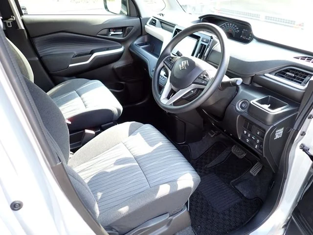 Suzuki SOLIO 4WD ハイブリッド　MX photo 2
