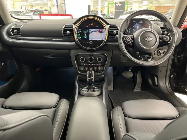 Bmw MINI COOPER D CLUBMAN サヴィル　ロウ　エディション photo 2