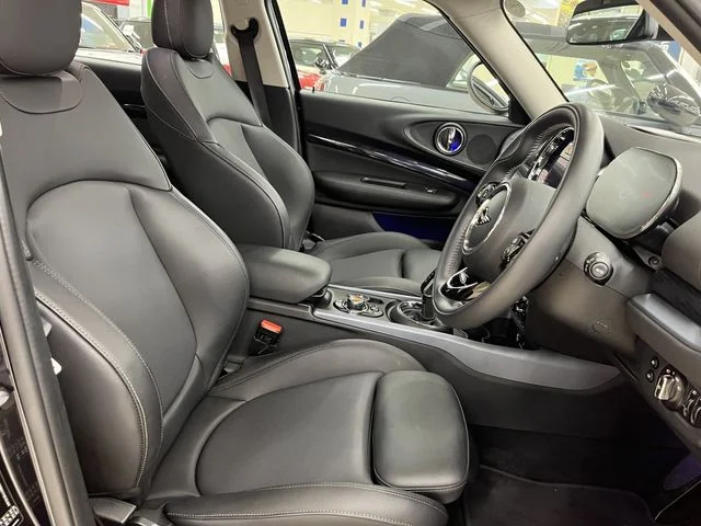 Bmw MINI COOPER D CLUBMAN サヴィル　ロウ　エディション photo 4