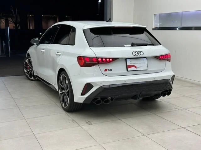 Audi AUDI S3 SPORTBACK ベースグレード photo 3