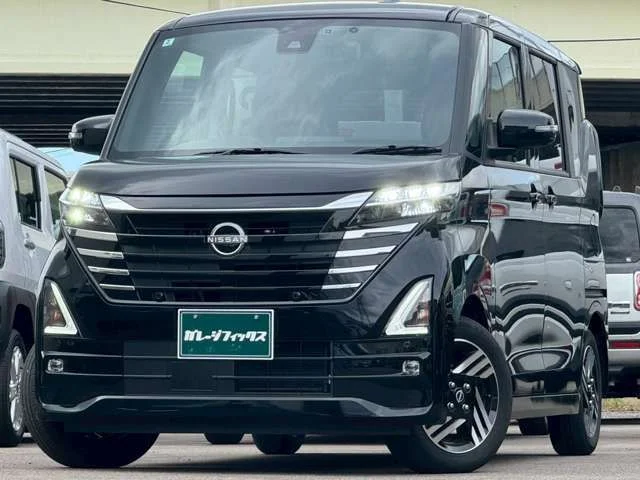 Nissan ROOX ハイウェイスターX photo 2